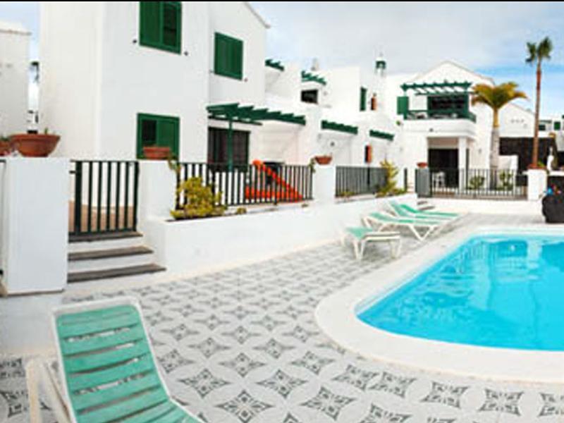 Apartamentos Las Acacias Puerto del Carmen  Exterior photo