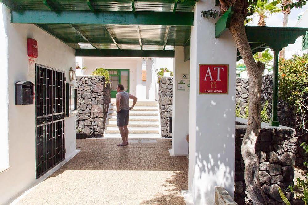 Apartamentos Las Acacias Puerto del Carmen  Exterior photo